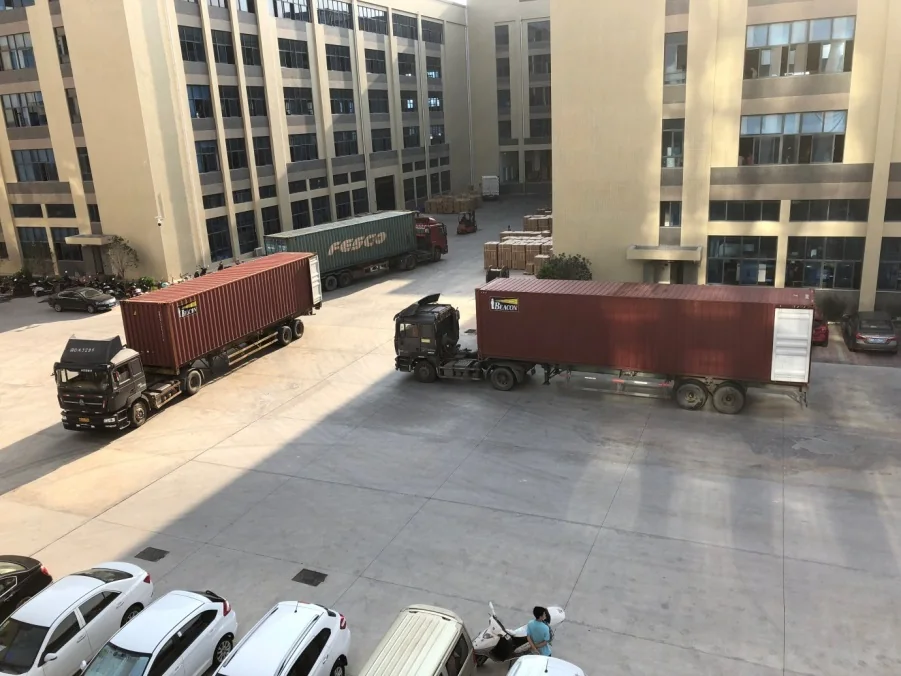 VENRAIN container loading and global shipment